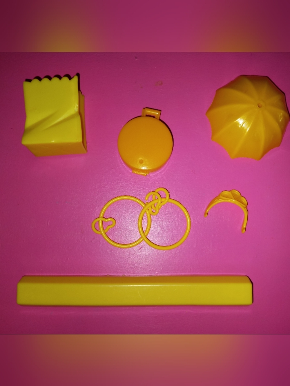 Barbie size yellow doll house accessories